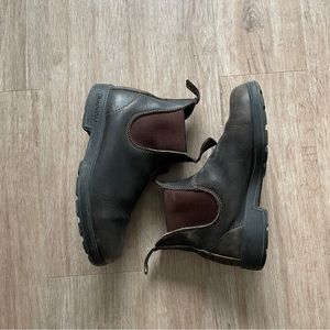 Blundstone Brown Boots! Loved well!